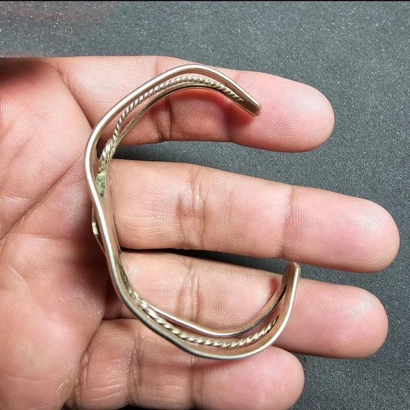 Vintage TAXCO Mexico Alpaca Silver Tone Cuff Purple Inlay Ornate Heart Bracelet - Picture 6 of 8